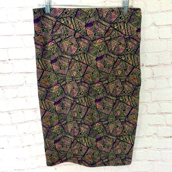 LuLaRoe Colorful Abstract Skirt - Size Medium - Picture 3 of 5